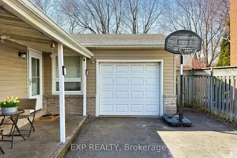 584 Elliott Crescent Milton ON L9T 3G4
