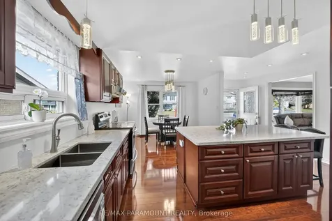 5 Cavendish Crescent Brampton ON L6T 1Z3