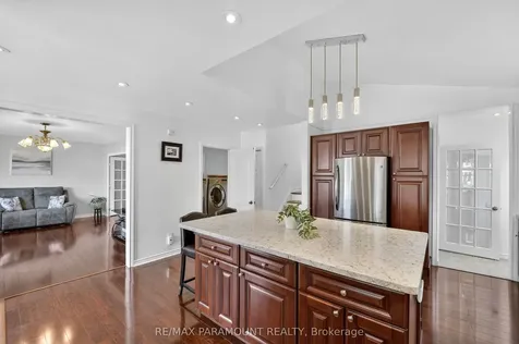 5 Cavendish Crescent Brampton ON L6T 1Z3
