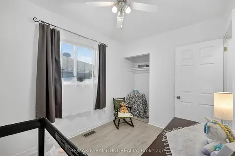 5 Cavendish Crescent Brampton ON L6T 1Z3