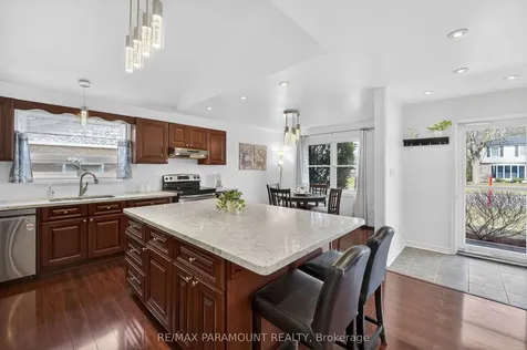 5 Cavendish Crescent Brampton ON L6T 1Z3