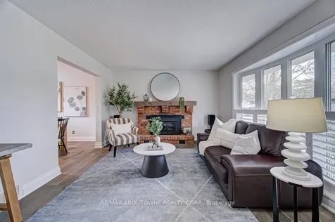 126 Otter Crescent Oakville ON L6H 1E6