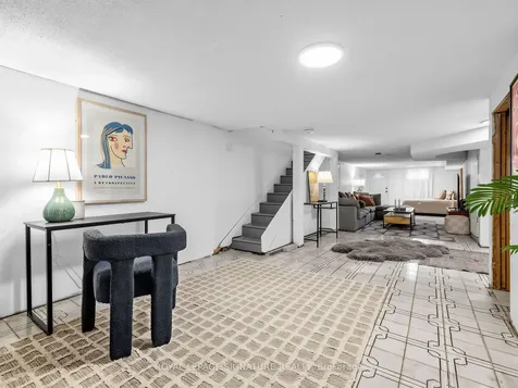 181 Gilbert Avenue Toronto ON M6E 4W6