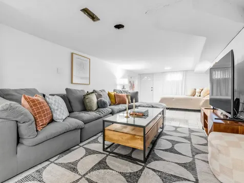 181 Gilbert Avenue Toronto ON M6E 4W6