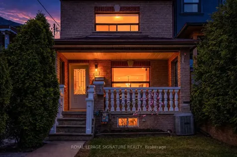 181 Gilbert Avenue Toronto ON M6E 4W6