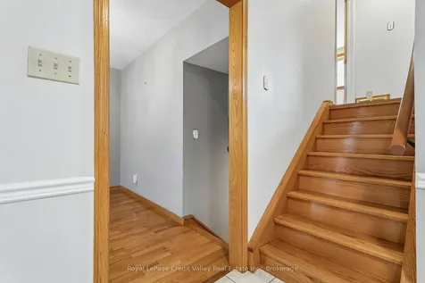 27 Grange Drive Brampton ON L6X 2H1