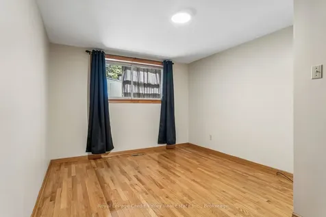 27 Grange Drive Brampton ON L6X 2H1