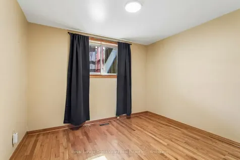 27 Grange Drive Brampton ON L6X 2H1