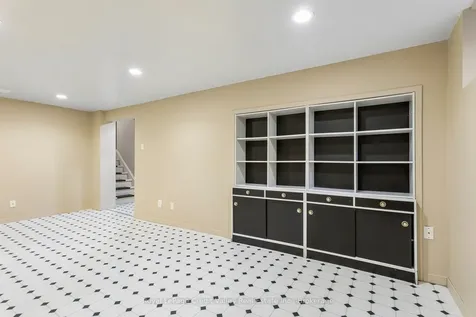 27 Grange Drive Brampton ON L6X 2H1
