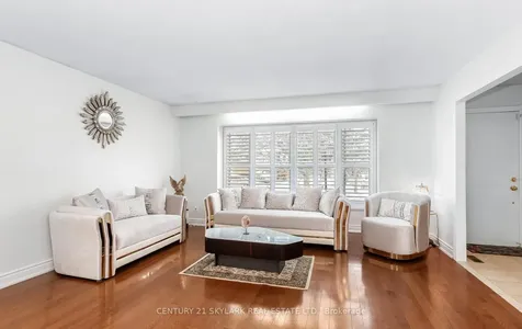 3353 Martins Pine Crescent Mississauga ON L5L 1G3