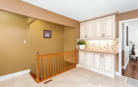 3353 Martins Pine Crescent Mississauga ON L5L 1G3