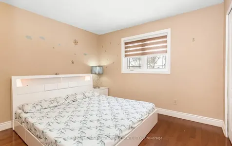 3353 Martins Pine Crescent Mississauga ON L5L 1G3