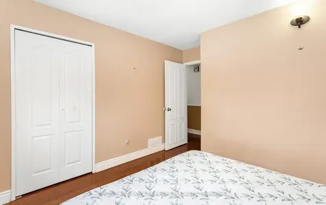 3353 Martins Pine Crescent Mississauga ON L5L 1G3