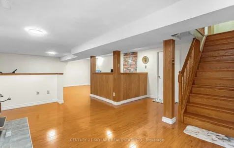 3353 Martins Pine Crescent Mississauga ON L5L 1G3