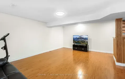 3353 Martins Pine Crescent Mississauga ON L5L 1G3