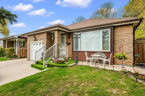 3353 Martins Pine Crescent Mississauga ON L5L 1G3