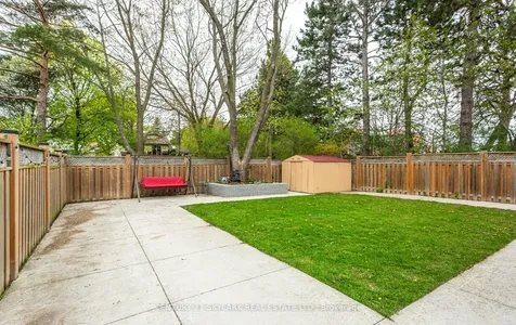3353 Martins Pine Crescent Mississauga ON L5L 1G3