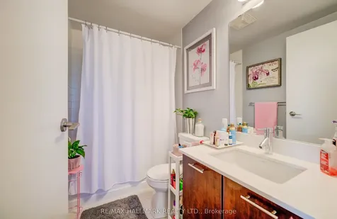 2200 Lakeshore Boulevard W Toronto ON M8V 1A4