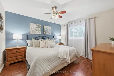 5187 Carousel Court Burlington ON L7L 3W7