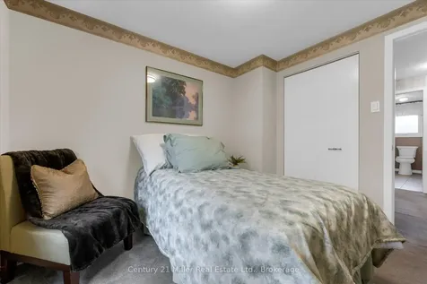534 Elwood Road Burlington ON L7N 3C7