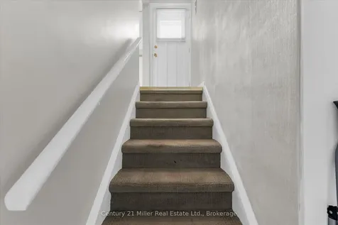 534 Elwood Road Burlington ON L7N 3C7