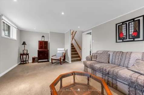 534 Elwood Road Burlington ON L7N 3C7