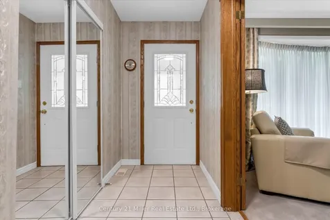 534 Elwood Road Burlington ON L7N 3C7