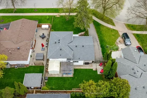 534 Elwood Road Burlington ON L7N 3C7