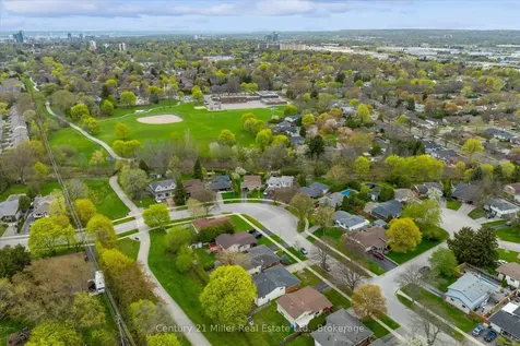 534 Elwood Road Burlington ON L7N 3C7