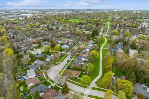 534 Elwood Road Burlington ON L7N 3C7