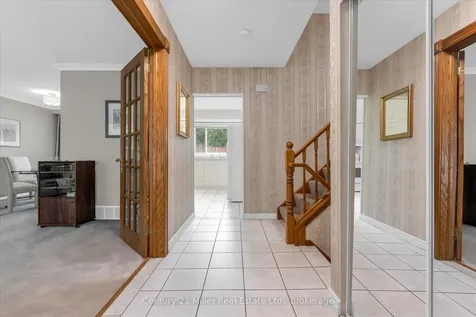534 Elwood Road Burlington ON L7N 3C7