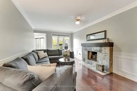 2008 Peak Place Oakville ON L6H 5T2