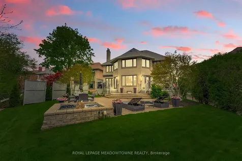 2008 Peak Place Oakville ON L6H 5T2