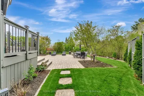 2008 Peak Place Oakville ON L6H 5T2