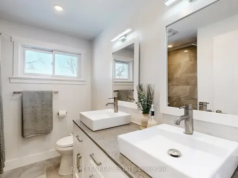 2611 Truscott Drive Mississauga ON L5J 2B6