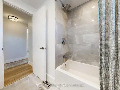 2611 Truscott Drive Mississauga ON L5J 2B6