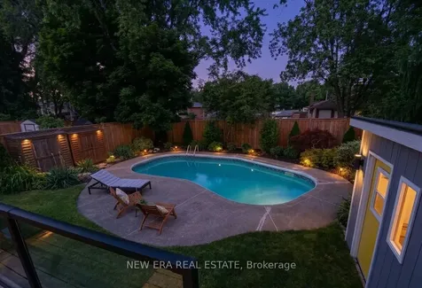 2611 Truscott Drive Mississauga ON L5J 2B6