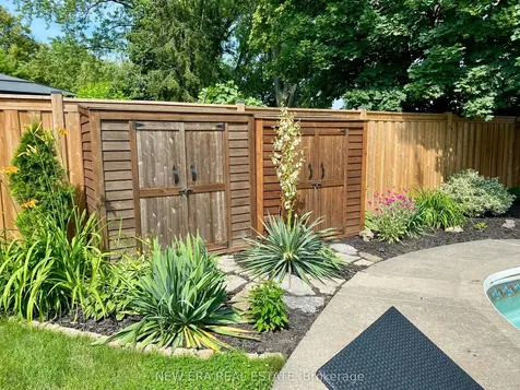 2611 Truscott Drive Mississauga ON L5J 2B6