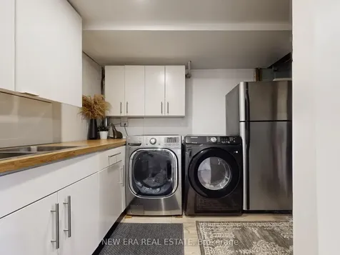 2611 Truscott Drive Mississauga ON L5J 2B6