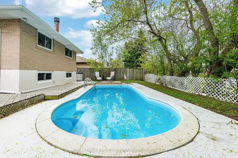 91 Centre Street S Brampton ON L6W 2X9