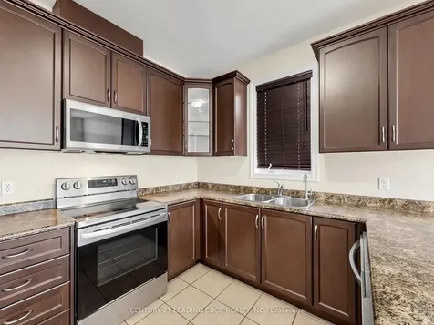 51 Drummondville Drive Brampton ON L6P 3M9