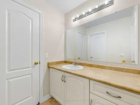 51 Drummondville Drive Brampton ON L6P 3M9