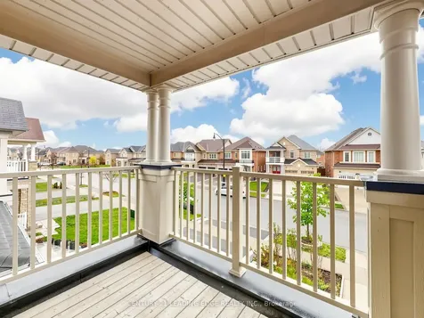 51 Drummondville Drive Brampton ON L6P 3M9
