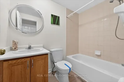 3895 Doug Leavens Boulevard Mississauga ON L5N 7G1