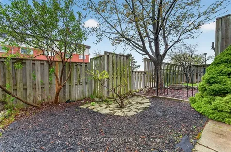 3895 Doug Leavens Boulevard Mississauga ON L5N 7G1
