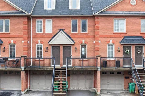 3895 Doug Leavens Boulevard Mississauga ON L5N 7G1