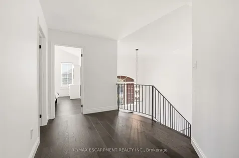 1379 Liverpool Street Oakville ON L6M 4P1