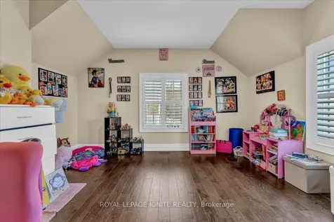 6 West Branch Drive Halton Hills ON L7G 0J6