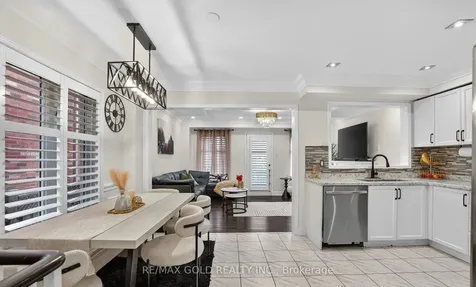 109 Crystal Glen Crescent Brampton ON L6X 0K8