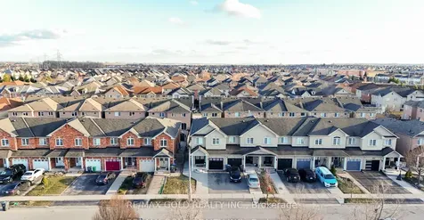 109 Crystal Glen Crescent Brampton ON L6X 0K8